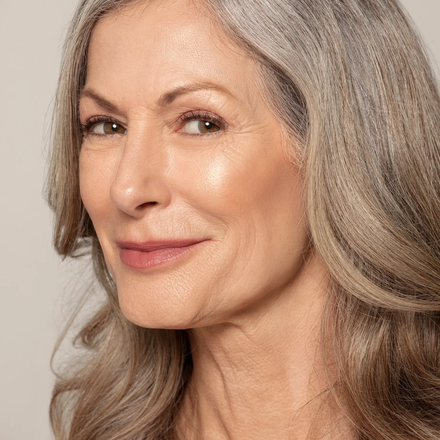 Toups and Co Highlighter Luminessence mineral glow