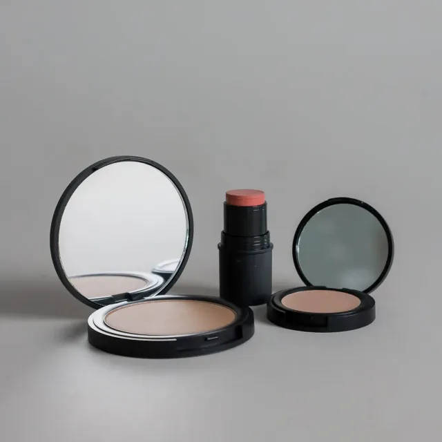 Toups and Co Complete Contour Set makeup naturlig