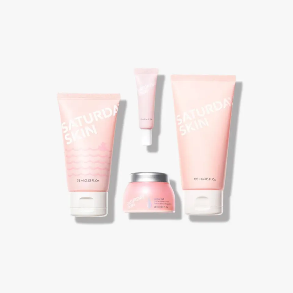 Saturday Skin Dewy Skin Essentials sæt 4 trin fugt