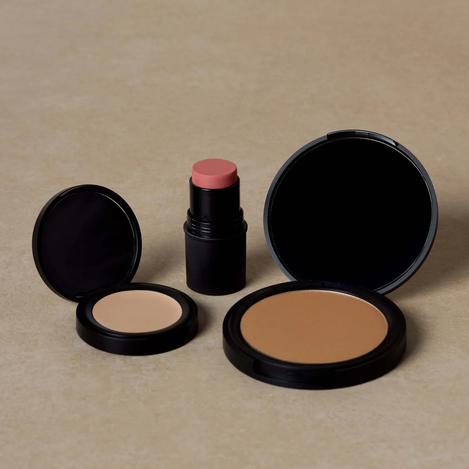 Toups and Co Complete Contour Set makeup naturlig
