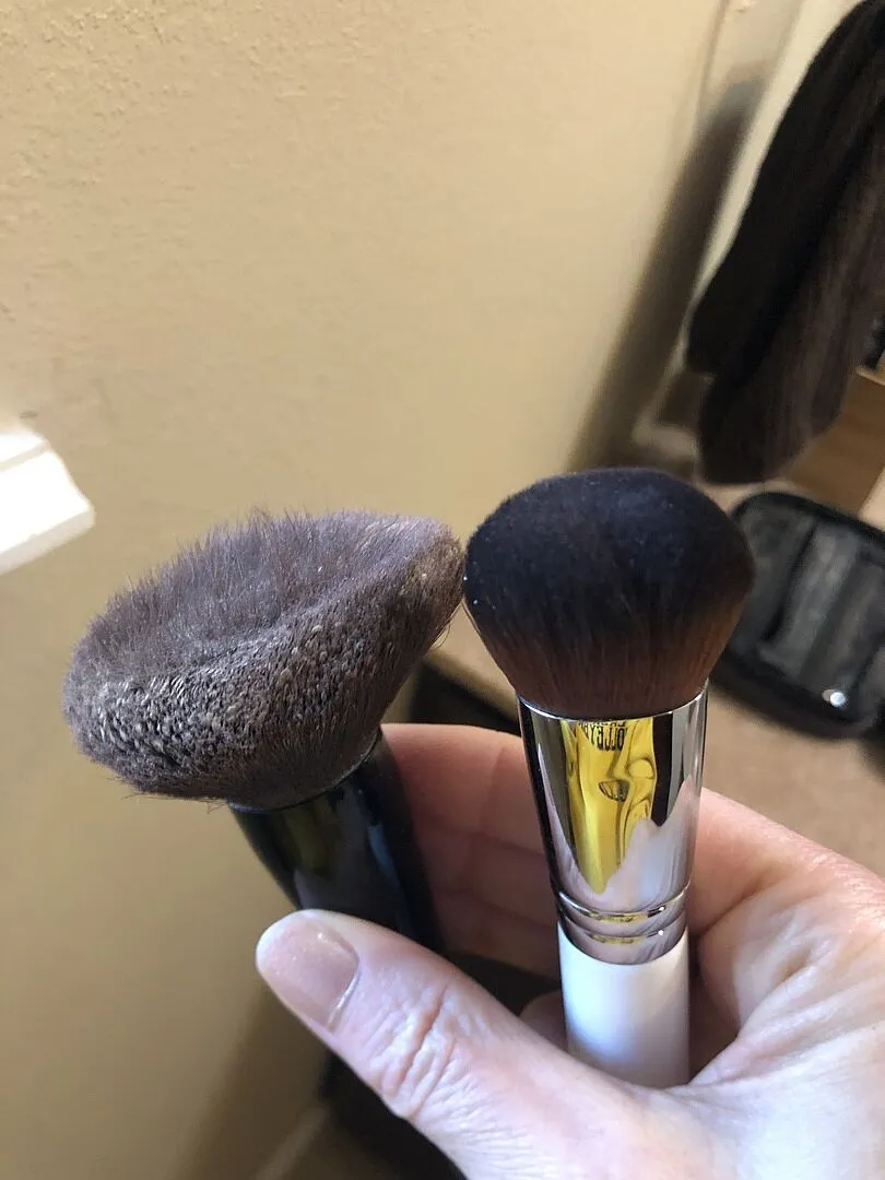 Toups Foundation Brush hypoallergen makeupbørste