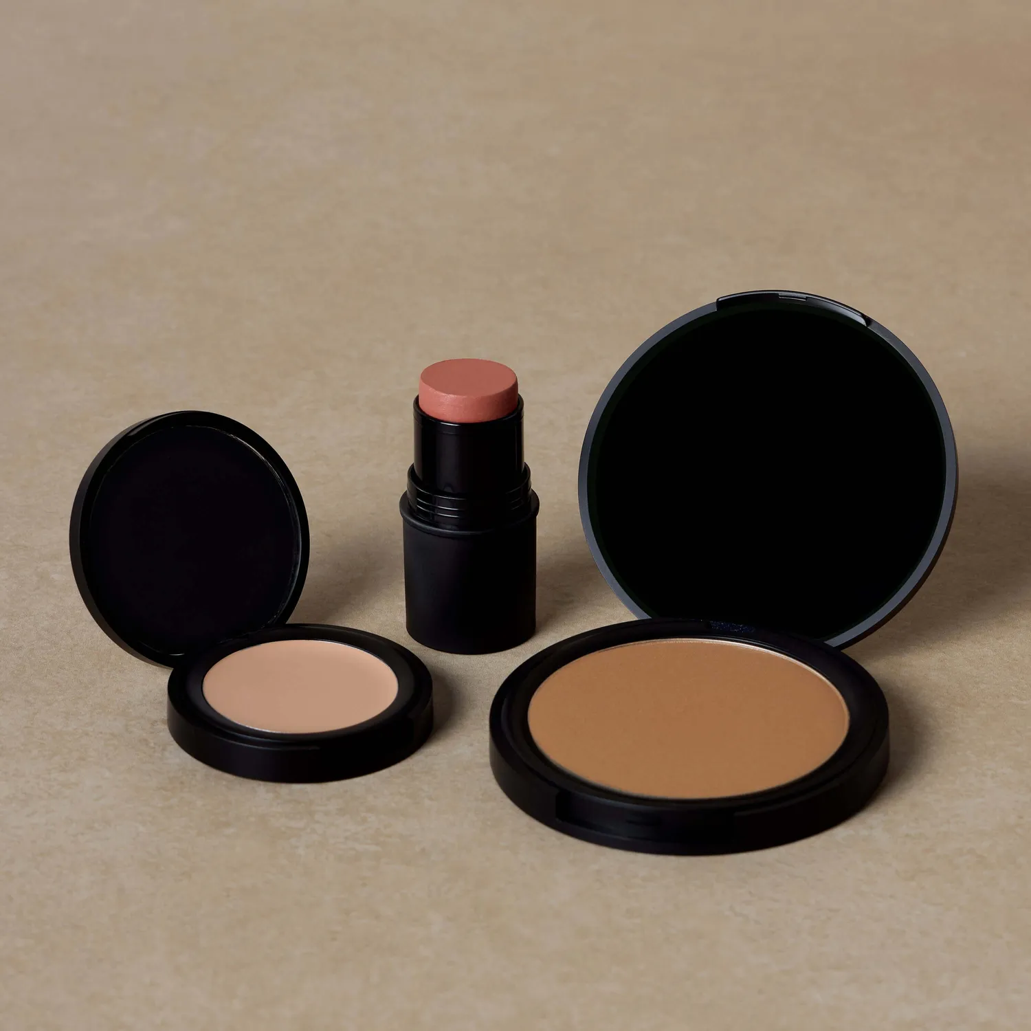 Toups and Co Complete Contour Set makeup naturlig